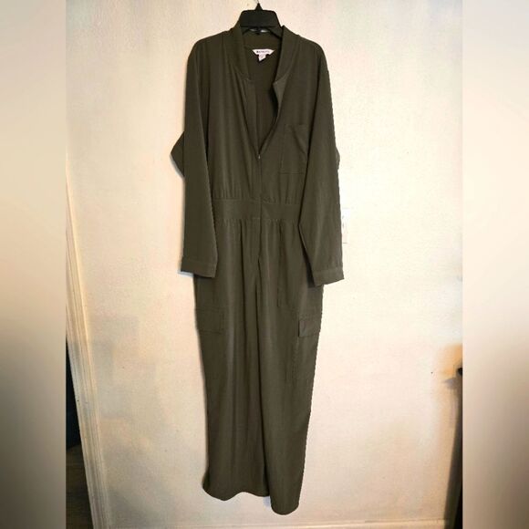 NWT Athleta Brooklin Long Sleeve Jumpsuit Im Army Green Size 16 - Picture 2 of 15